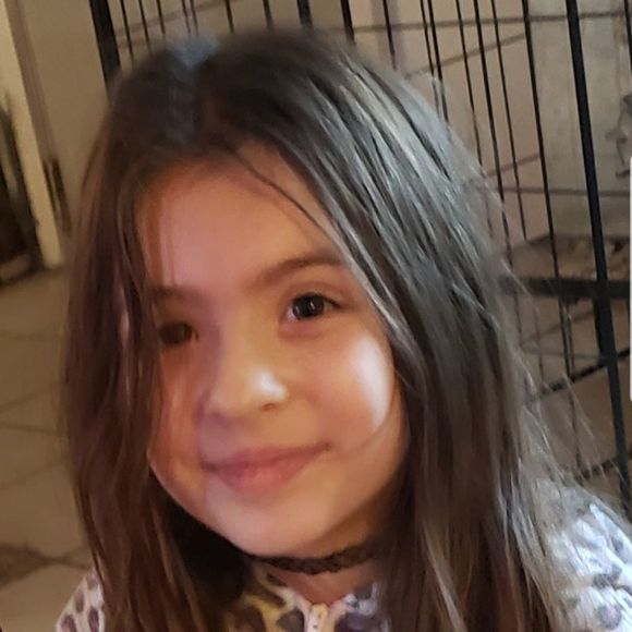 Meet your Posher, Annaliese - Picture 1 of 1